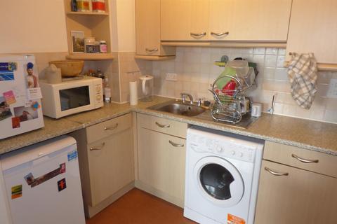 1 bedroom apartment for sale, Commercial Road, London