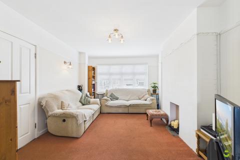 4 bedroom terraced house for sale, Glenview, London, SE2