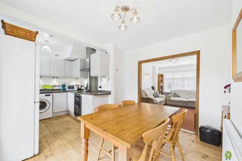 4 bedroom terraced house for sale, Glenview, London, SE2