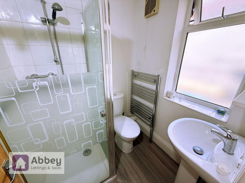 1st Floor Shower Room
