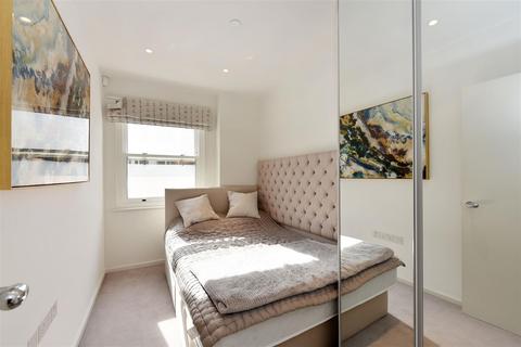 Apartment 3, 55 Conduit Street, London, W1S 2YY