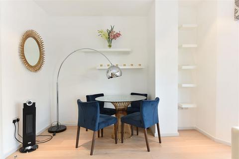 Apartment 3, 55 Conduit Street, London, W1S 2YY