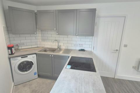 1 bedroom apartment to rent, Sea Front, Hayling Island