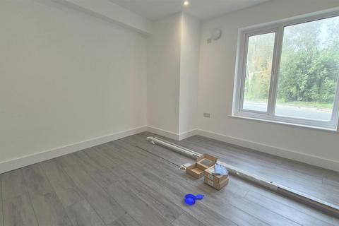 1 bedroom apartment to rent, Sea Front, Hayling Island