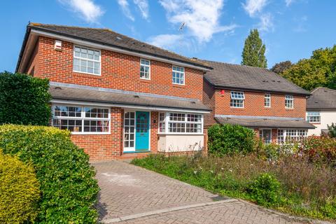 4 bedroom detached house for sale, Ifield Close, Redhill, RH1