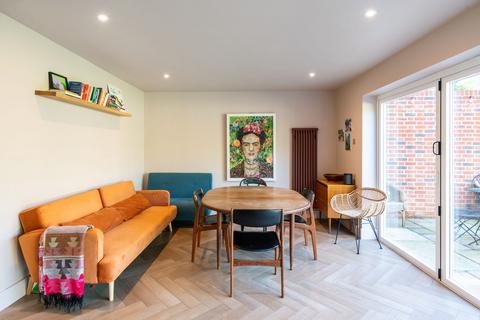 4 bedroom detached house for sale, Ifield Close, Redhill, RH1
