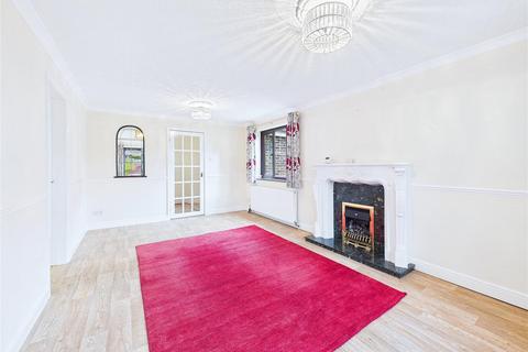 3 Wentworth Drive, Lichfield, WS14 9HN