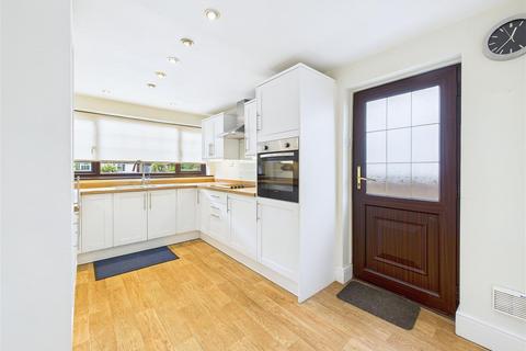 3 Wentworth Drive, Lichfield, WS14 9HN
