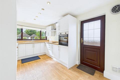3 Wentworth Drive, Lichfield, WS14 9HN