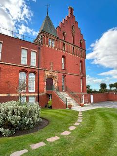 3 bedroom apartment for sale, Promenade, Southport PR9