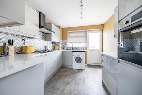 14 Charter Walk, Bristol, BS14 0RZ
