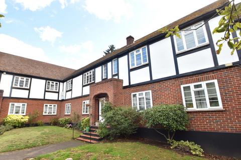 2 bedroom property for sale, Arlington Lodge, Weybridge, KT13