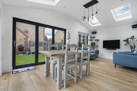19 Evenlode Drive, Didcot, OX11 7XG