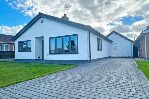 5 bedroom detached bungalow for sale, St. Margarets Avenue, Skegness, Lincolnshire, PE25 2LX