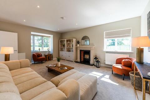 undefined, Plot 28, The Bentley at St James Place, East Bergholt CO7