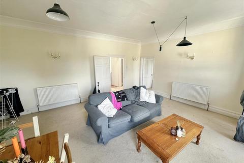 2 bedroom flat to rent, The Mall  Clifton Bristol