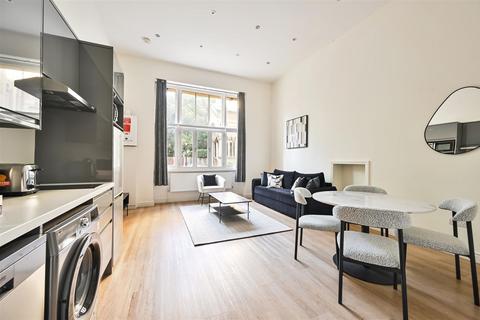 undefined, Ennismore Gardens, London