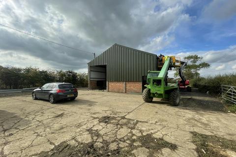 Warehouse to rent, Bicester Rd Brill HP18 9SE
