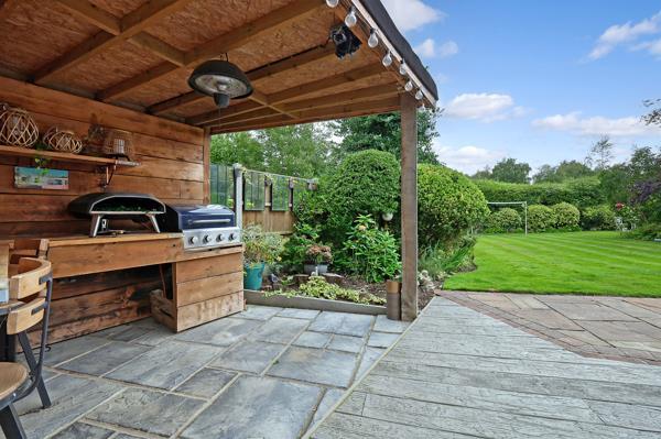 Outdoor bbq