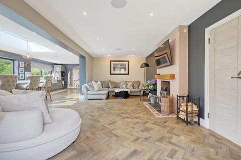 6 bedroom detached house for sale, Well Lane, Ingatestone CM4