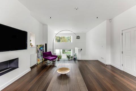 undefined, Onslow Gardens, Muswell Hill