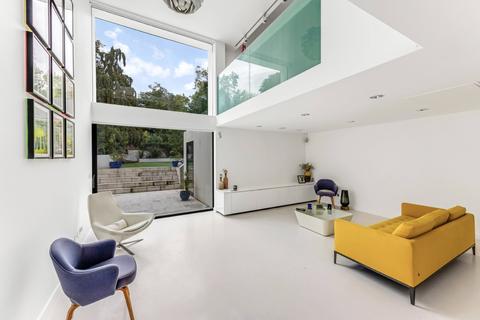 undefined, Onslow Gardens, Muswell Hill, N10