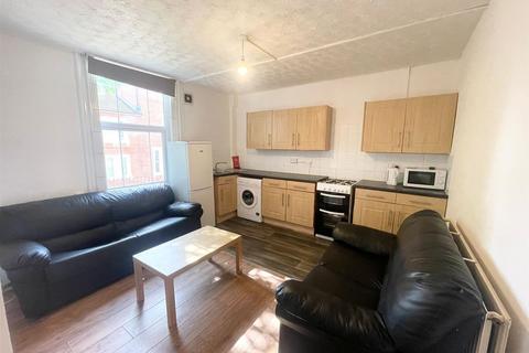 undefined, *£90pppw excl bills* Annesley Grove, Arboretum