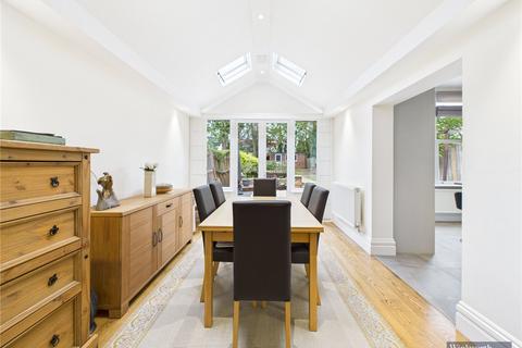 4 bedroom semi-detached house for sale, Hindes Road, Harrow, HA1
