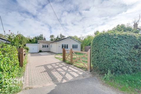 4 bedroom bungalow for sale, Colchester Road, Great Totham