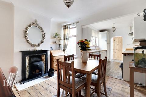 3 bedroom terraced house for sale, Sycamore Avenue, Lowestoft