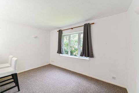 undefined, Abbey Drive, Tooting, London, SW17