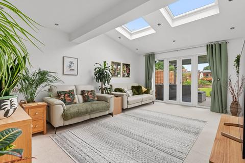 undefined, Colburn Way, Sutton, SM1