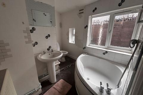 2 Albert Street, Lye, Stourbridge, DY9 8AG