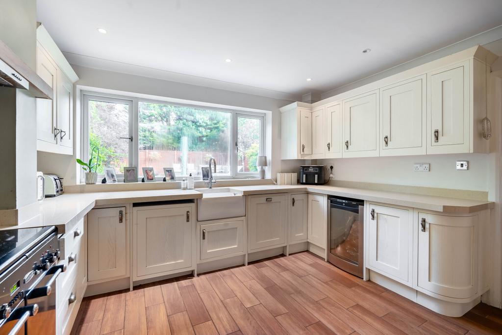 Picture No. 04