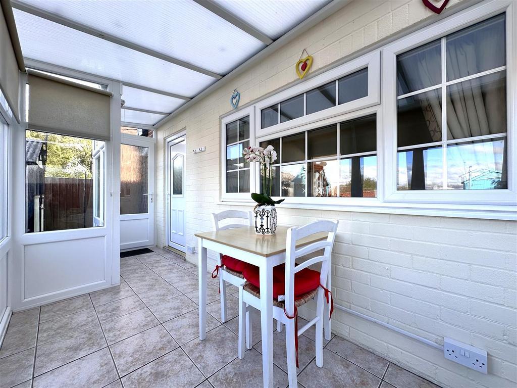 Conservatory 902