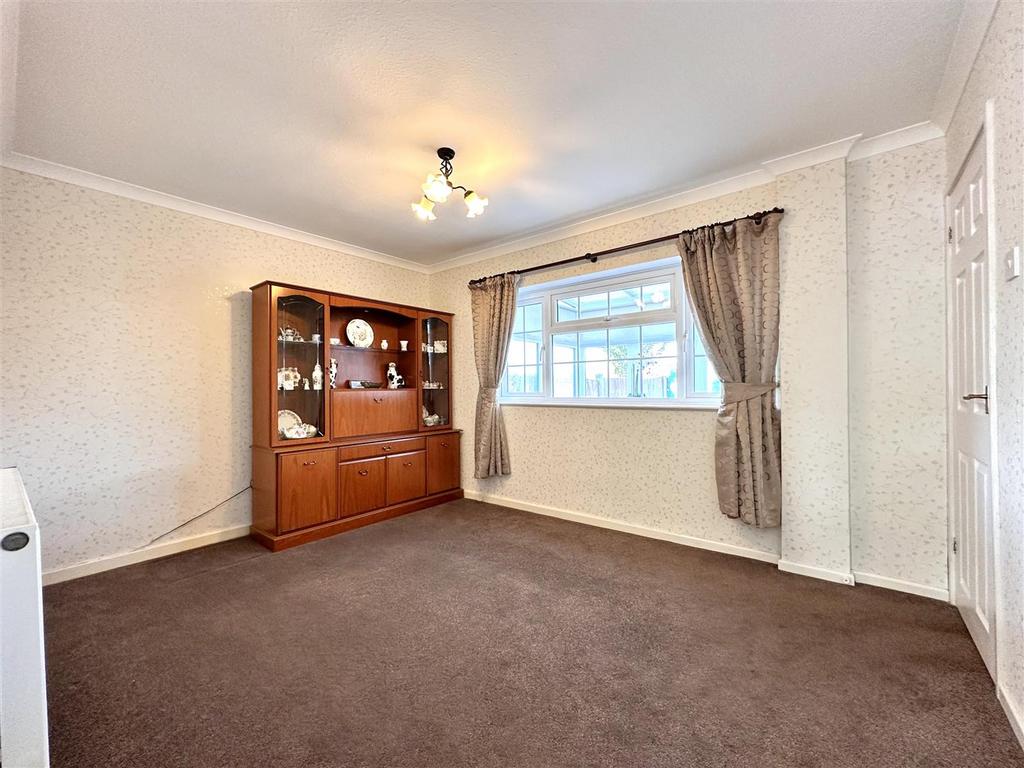 Dining Room 892