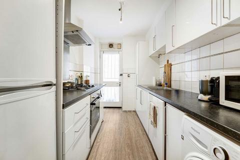 2 bedroom flat for sale, Hatherley Grove, London W2