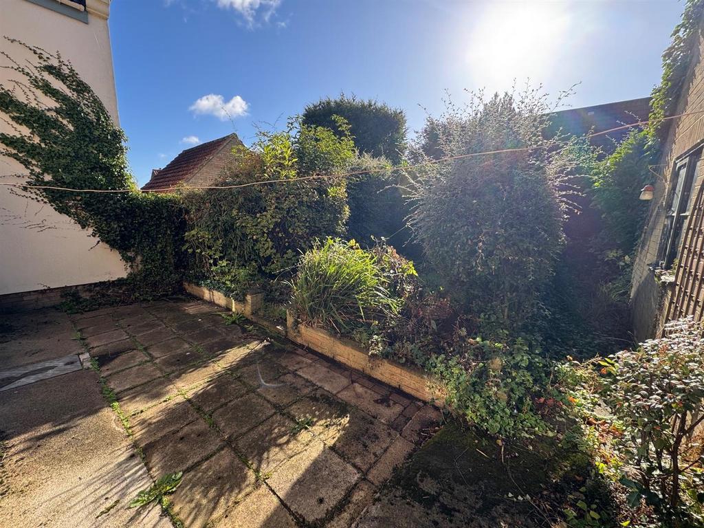 Garden 3.jpg