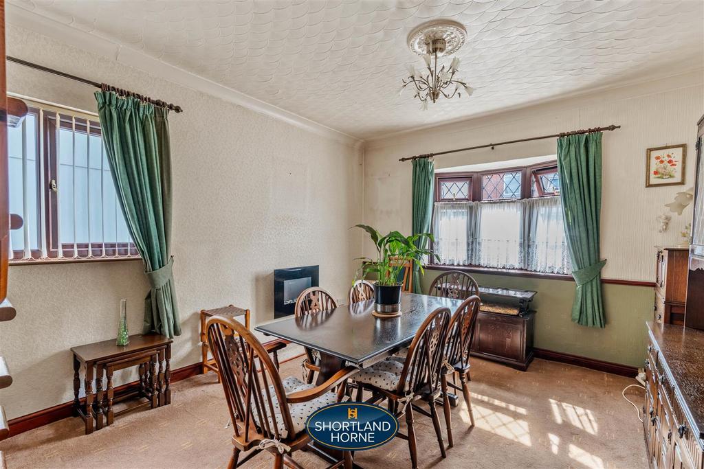 Lounge / Dining Room