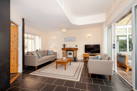 2 bedroom detached house for sale, Main Street, Newbold-on-Avon, Rugby, CV21