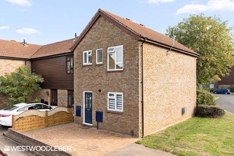 3 bedroom end of terrace house for sale, Shire Close, Broxbourne EN10