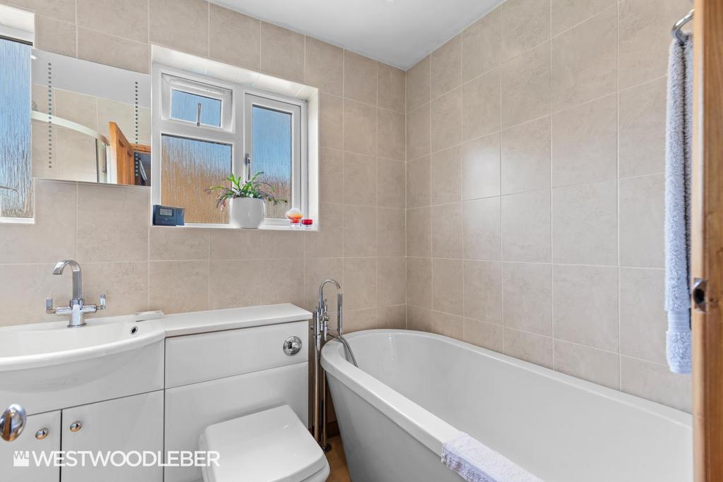 Shire Close 7.jpg