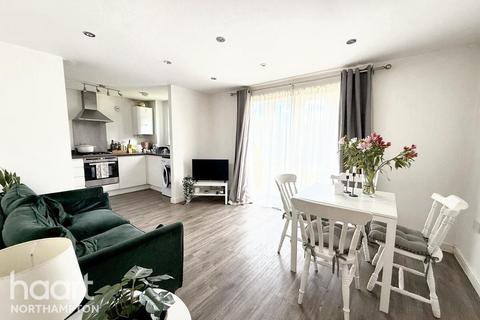 2 bedroom apartment for sale, Old Towcester Road, Northampton