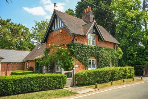 3 bedroom detached house for sale, Mill Green Road, Ingatestone CM4