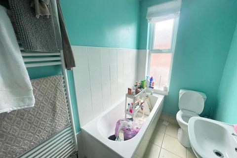 5 bedroom semi-detached house to rent, *£120pppw excluding bills* Balfour Road, Lenton, NG7 1NZ