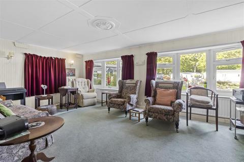 undefined, Deanland Wood Park, Golden Cross, Hailsham