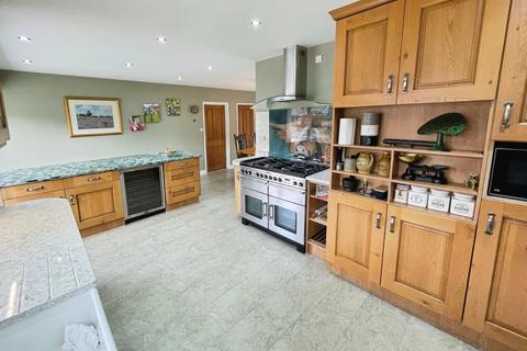 undefined, Petit Close, Cefn-y-Bedd, Wrexham, Flintshire, LL12