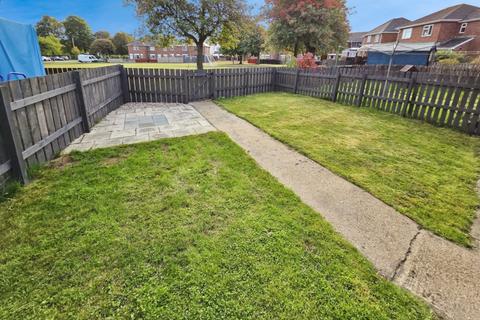3 bedroom end of terrace house for sale, South End Villas