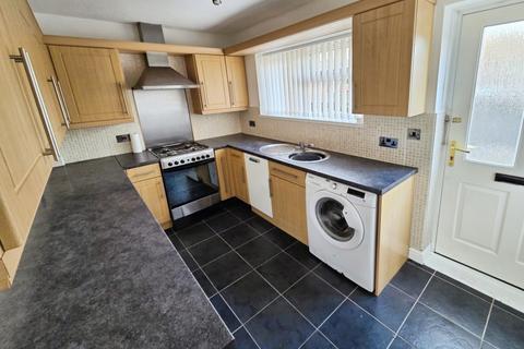 3 bedroom end of terrace house for sale, South End Villas