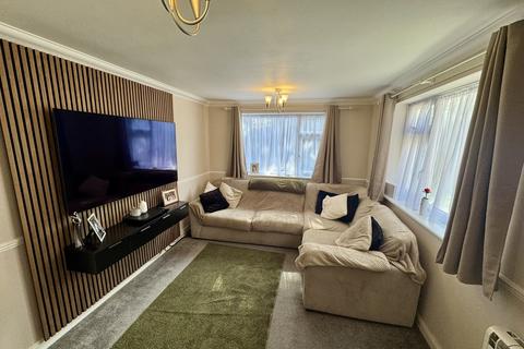 undefined, Walnut Walk, Polegate BN26